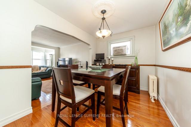 187 Cameron Ave, House detached with 2 bedrooms, 2 bathrooms and 4 parking in Toronto ON | Image 3