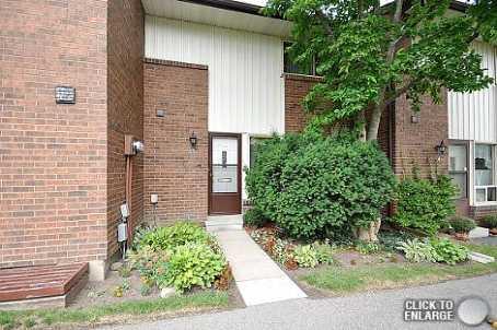 unit 13 - 3665 Flamewood Dr, Townhouse with 3 bedrooms, 2 bathrooms and 1 parking in Mississauga ON | Image 1
