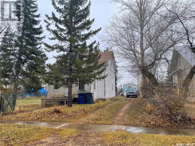 146 3rd Avenue W, House detached with 3 bedrooms, 1 bathrooms and null parking in Riverhurst SK | Image 14