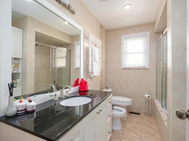 11 Hilda Ave, House detached with 3 bedrooms, 3 bathrooms and 5 parking in Toronto ON | Image 14