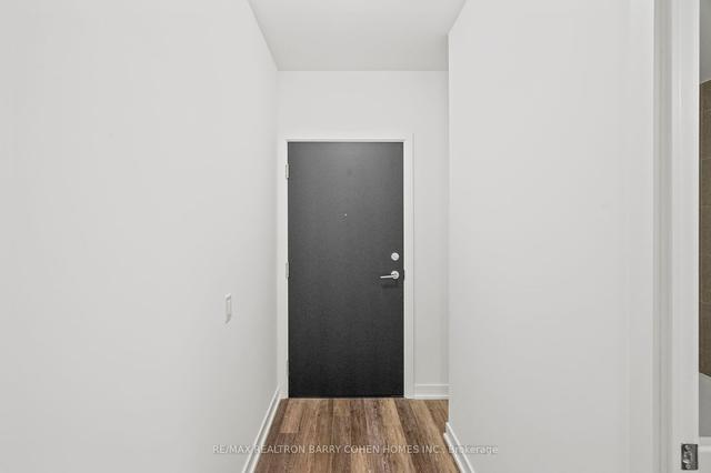 212 - 250 Lawrence Ave W, Condo with 2 bedrooms, 2 bathrooms and 1 parking in Toronto ON | Image 12