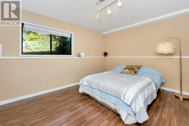 544 Windthrop Rd, House detached with 3 bedrooms, 3 bathrooms and 5 parking in Colwood BC | Image 28