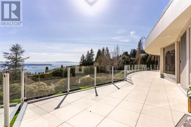 1407 Bramwell Road, House detached with 5 bedrooms, 6 bathrooms and 5 parking in West Vancouver BC | Image 26