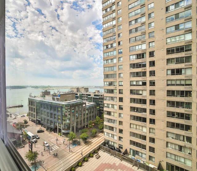 1304 - 250 Queens Quay W, Condo with 1 bedrooms, 1 bathrooms and 1 parking in Toronto ON | Image 14