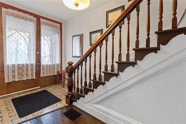 219 Henry Street W, House detached with 4 bedrooms, 2 bathrooms and 2 parking in Prescott ON | Image 5