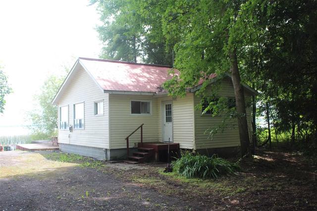 354 Bear Rd, House detached with 2 bedrooms, 1 bathrooms and 8 parking in Chippewas of Georgina Island First Nation ON | Image 22