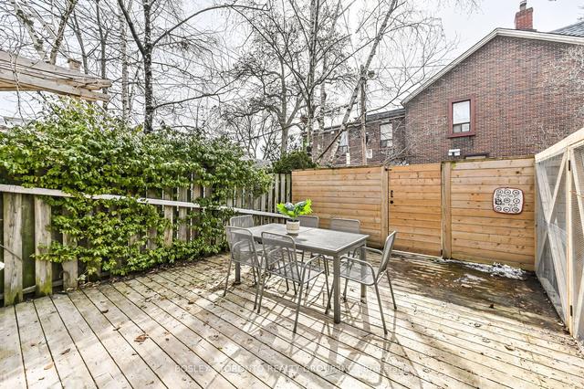99 Willcocks St, House semidetached with 5 bedrooms, 5 bathrooms and 2 parking in Toronto ON | Image 32