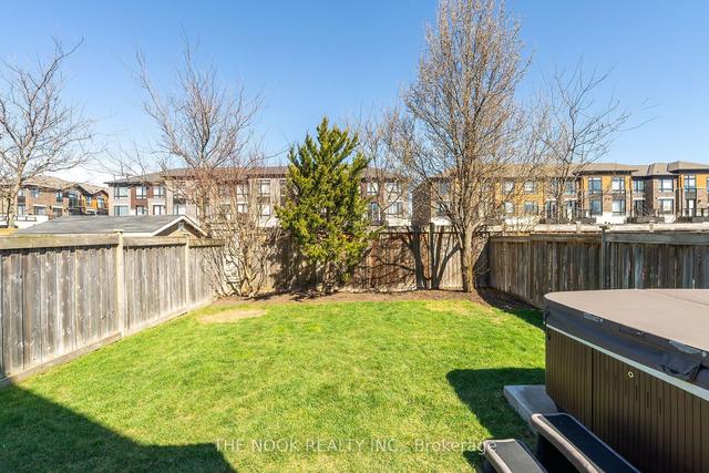 77 Barchester Cres, House attached with 3 bedrooms, 3 bathrooms and 2 parking in Whitby ON | Image 18