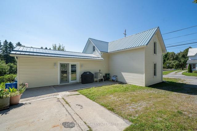 1945 Stockdale Rd, House detached with 2 bedrooms, 2 bathrooms and 3 parking in Quinte West ON | Image 19