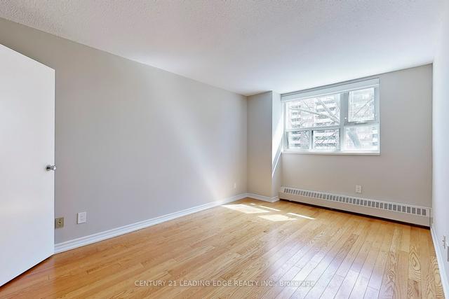 410 - 30 Sunrise Ave, Condo with 3 bedrooms, 2 bathrooms and 1 parking in Toronto ON | Image 13