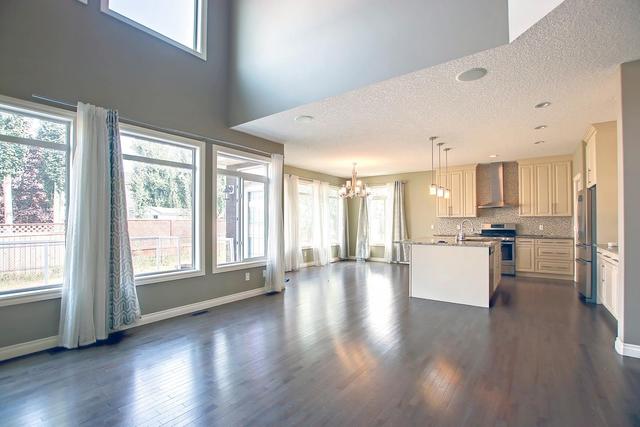 64 Elmont Rise Sw, House detached with 4 bedrooms, 3 bathrooms and 4 parking in Calgary AB | Image 2