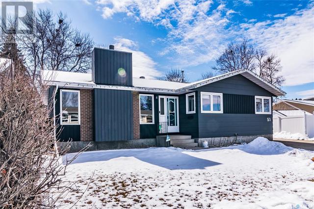 57 Crocus Road, House detached with 4 bedrooms, 3 bathrooms and null parking in Moose Jaw SK | Image 3