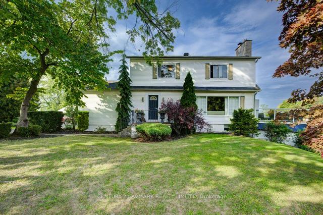 1539 St. Paul St W, House detached with 6 bedrooms, 3 bathrooms and 10 parking in St. Catharines ON | Image 1