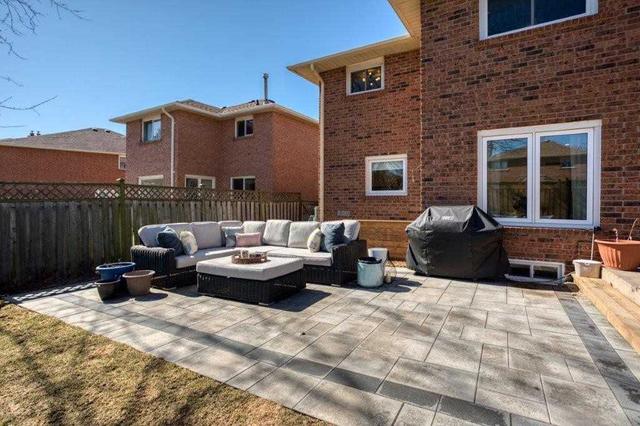 1337 Sir David Dr, House detached with 4 bedrooms, 4 bathrooms and 4 parking in Oakville ON | Image 21