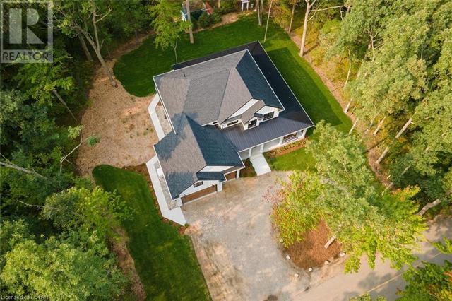 10195 Red Pine Road, House detached with 6 bedrooms, 4 bathrooms and null parking in Lambton Shores ON | Image 3