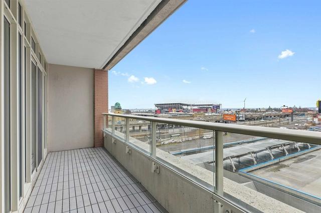821 - 85 East Liberty St, Condo with 2 bedrooms, 2 bathrooms and 1 parking in Toronto ON | Image 11