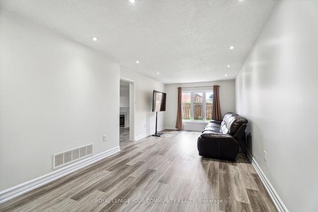 56 Brando Ave, House detached with 4 bedrooms, 4 bathrooms and 8 parking in Markham ON | Image 34