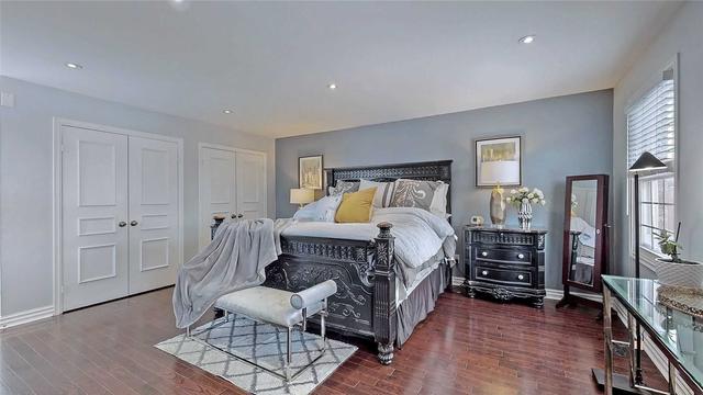 36 Regent St, House detached with 6 bedrooms, 5 bathrooms and 7 parking in Richmond Hill ON | Image 17