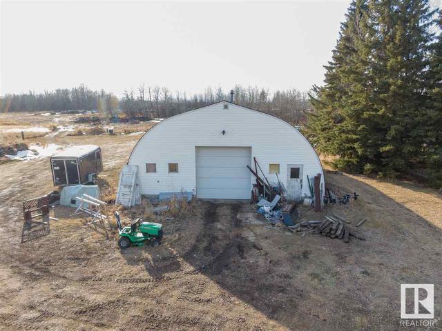 57020 Rr 221, House detached with 3 bedrooms, 2 bathrooms and null parking in Sturgeon County AB | Image 32