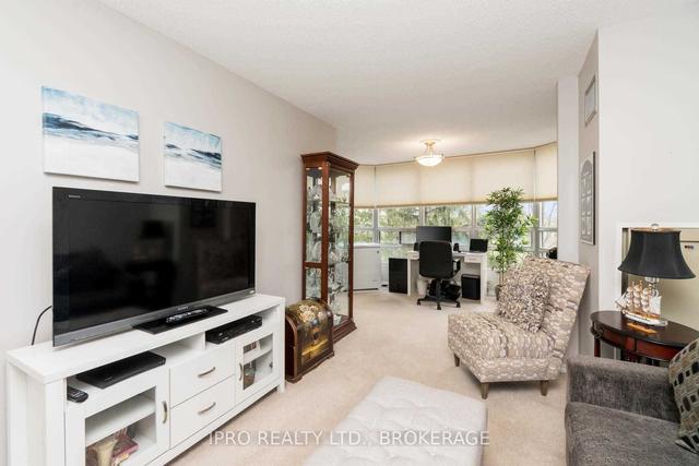 202 - 330 Mill St, Condo with 2 bedrooms, 2 bathrooms and 2 parking in Brampton ON | Image 4