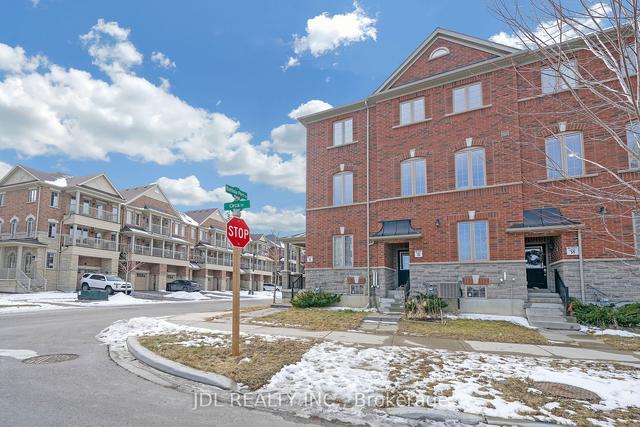 4 Orca Dr, House attached with 3 bedrooms, 3 bathrooms and 3 parking in Markham ON | Image 22