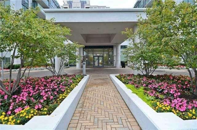 301 - 30 North Park Rd, Condo with 1 bedrooms, 1 bathrooms and 1 parking in Vaughan ON | Image 2