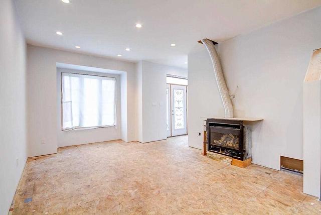 79 Inwood Ave, House detached with 3 bedrooms, 4 bathrooms and 2 parking in Toronto ON | Image 23