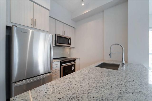 707 - 4085 Parkside Village Dr, Condo with 2 bedrooms, 2 bathrooms and 1 parking in Mississauga ON | Image 6