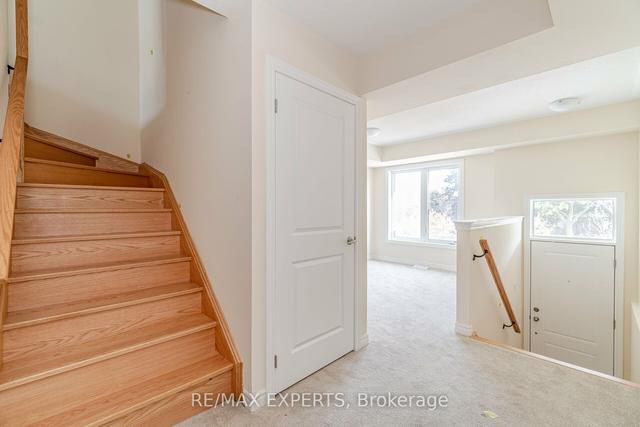 402 Okanagan Path, House attached with 3 bedrooms, 3 bathrooms and 2 parking in Oshawa ON | Image 23