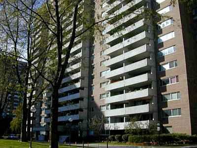 306 - 260 Scarlett Rd, Condo with 1 bedrooms, 1 bathrooms and 1 parking in Toronto ON | Image 1
