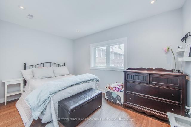 upper - 229 Howland Ave, House semidetached with 3 bedrooms, 2 bathrooms and 1 parking in Toronto ON | Image 7
