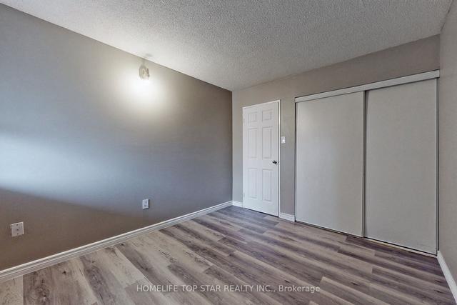 1201 - 4 Lisa St, Condo with 3 bedrooms, 2 bathrooms and 1 parking in Brampton ON | Image 31