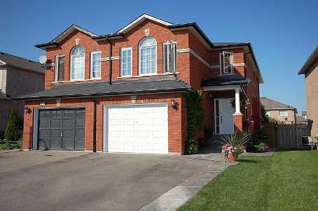 505 Cottagers Green Dr, House semidetached with 3 bedrooms, 3 bathrooms and 2 parking in Mississauga ON | Image 1