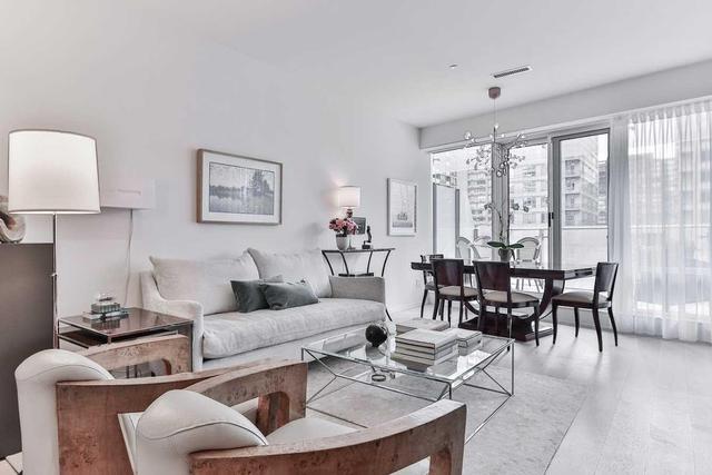 512 - 1 Bloor St E, Condo with 2 bedrooms, 3 bathrooms and 2 parking in Toronto ON | Image 5