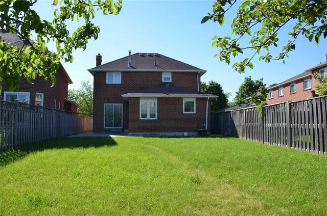 317 Wendron Cres, House detached with 3 bedrooms, 4 bathrooms and 4 parking in Mississauga ON | Image 12