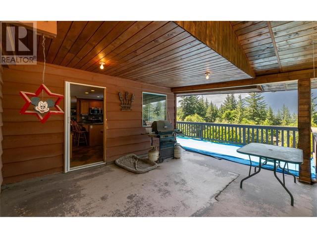 1414 Vella Road, House detached with 3 bedrooms, 3 bathrooms and 14 parking in Columbia Shuswap C BC | Image 37