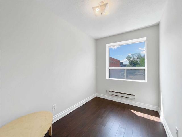 unit 1 - 946 Bloor St W, House detached with 2 bedrooms, 1 bathrooms and 0 parking in Toronto ON | Image 8