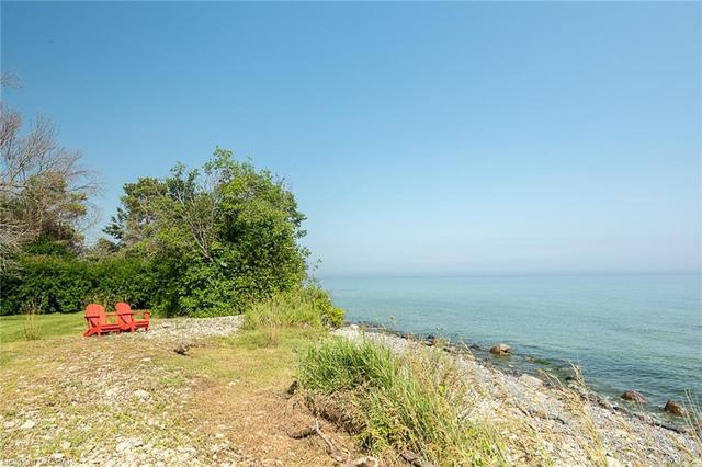 191 County Rd 20, House detached with 3 bedrooms, 1 bathrooms and null parking in Prince Edward County ON | Image 37