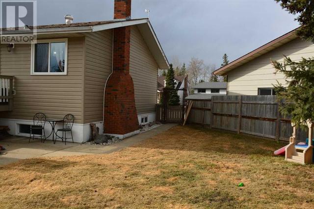 80 Chickadee Drive, House detached with 5 bedrooms, 2 bathrooms and 10 parking in Whitecourt AB | Image 8