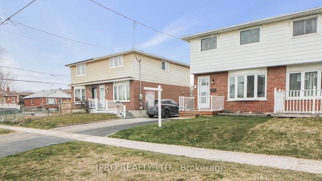 296 Porter St, House semidetached with 3 bedrooms, 2 bathrooms and 3 parking in Oshawa ON | Image 32