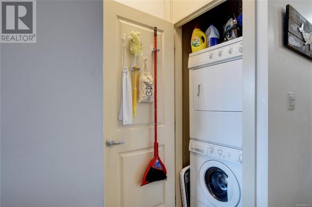 In-Unit Laundry | Image 6