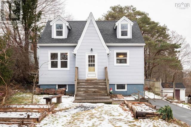 5 Elizabeth Drive, House detached with 3 bedrooms, 2 bathrooms and null parking in Halifax NS | Card Image