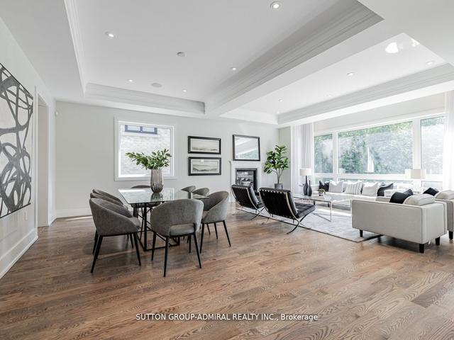 476 Deloraine Ave, House detached with 4 bedrooms, 5 bathrooms and 6 parking in Toronto ON | Image 2