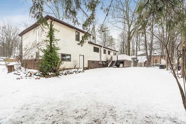 750 Edward St, House detached with 3 bedrooms, 2 bathrooms and 5 parking in Innisfil ON | Image 9