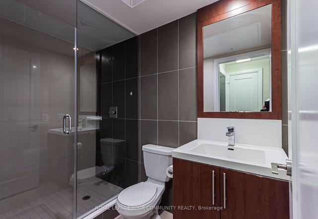2921 - 5 Sheppard Ave E, Condo with 1 bedrooms, 1 bathrooms and 1 parking in Toronto ON | Image 2