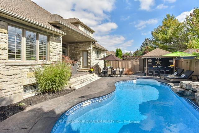422 Deer Ridge Dr, House detached with 3 bedrooms, 5 bathrooms and 5 parking in Kitchener ON | Image 28
