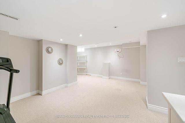 12 Windrow St, House attached with 3 bedrooms, 4 bathrooms and 4 parking in Richmond Hill ON | Image 24