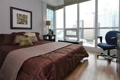 2702 - 12 Yonge St, Condo with 2 bedrooms, 2 bathrooms and 1 parking in Toronto ON | Image 2