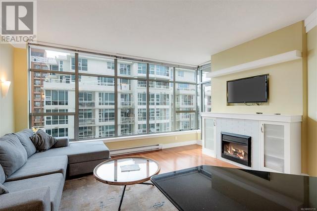 501 - 845 Yates St, Condo with 1 bedrooms, 1 bathrooms and 1 parking in Victoria BC | Image 3
