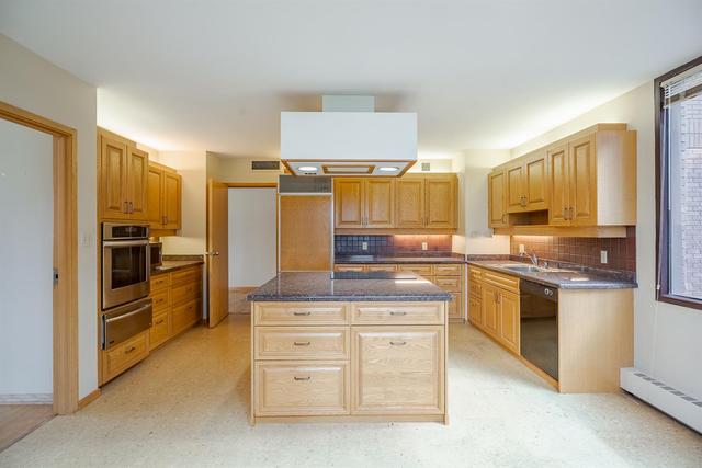 502d - 500 Eau Claire Avenue Sw, Condo with 2 bedrooms, 2 bathrooms and 2 parking in Calgary AB | Image 7